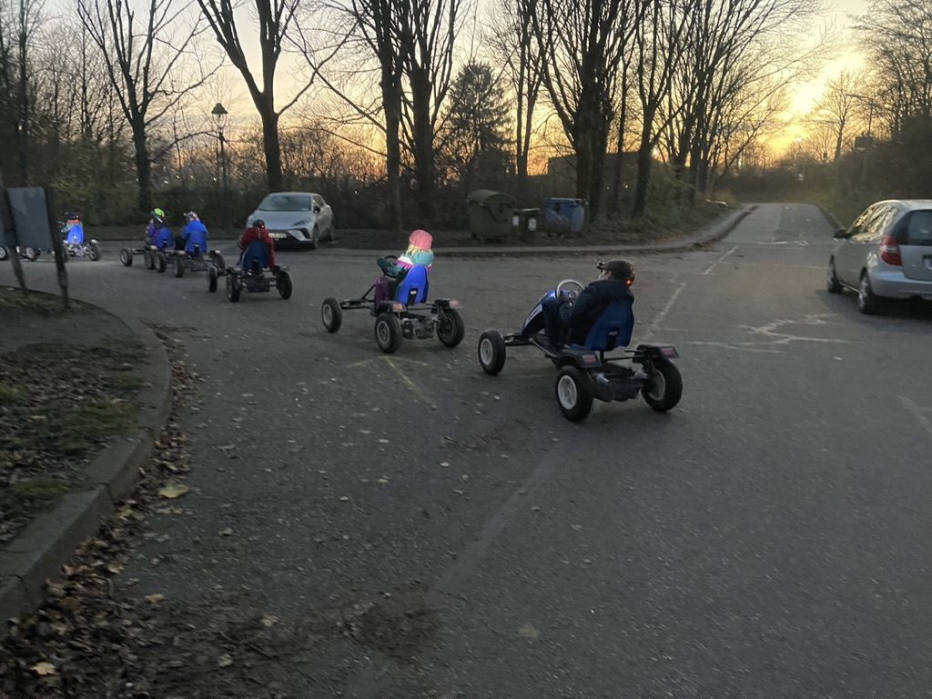 Karts in der Abendsonne